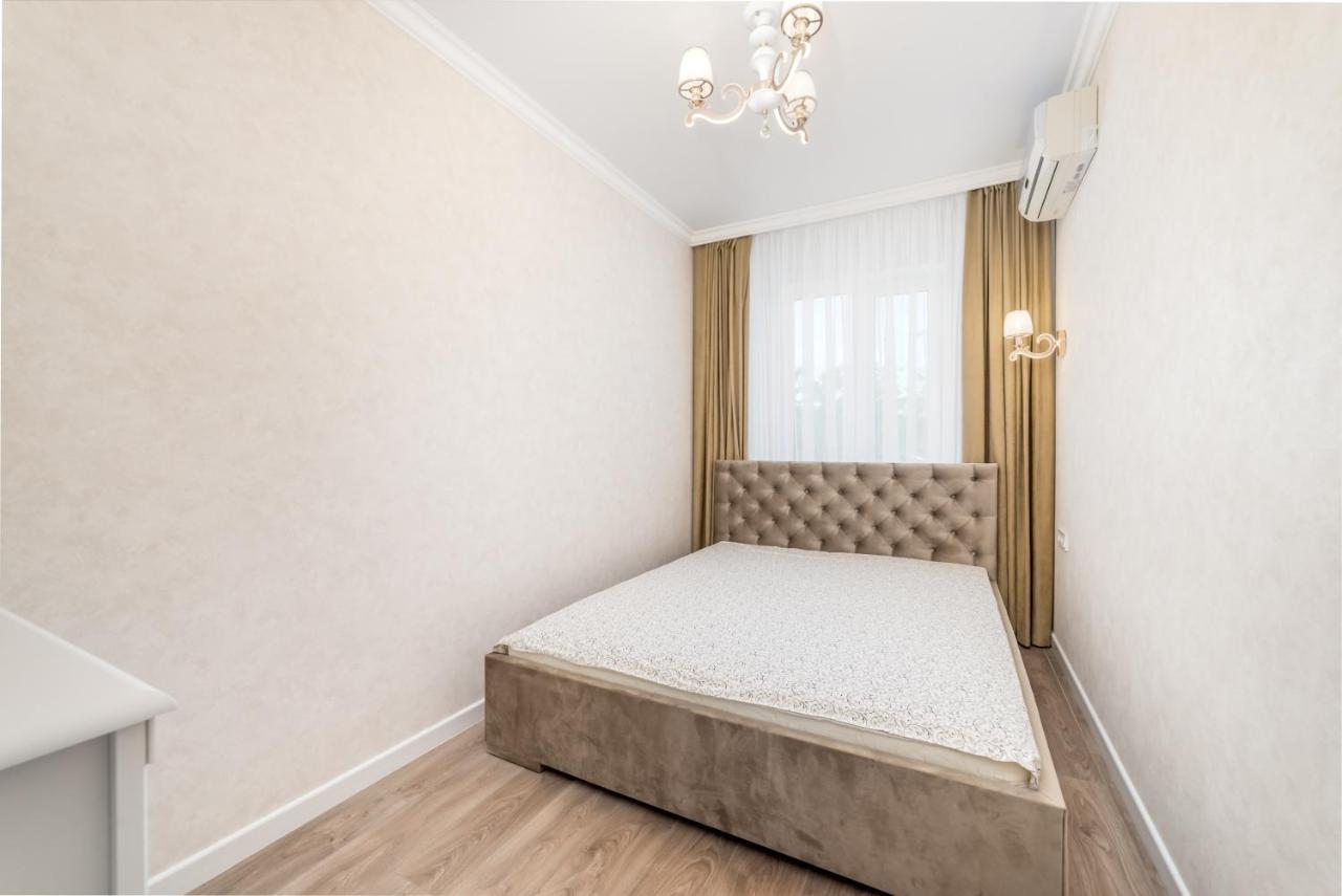 20 Deribasivska Design Apartment Odessa Esterno foto